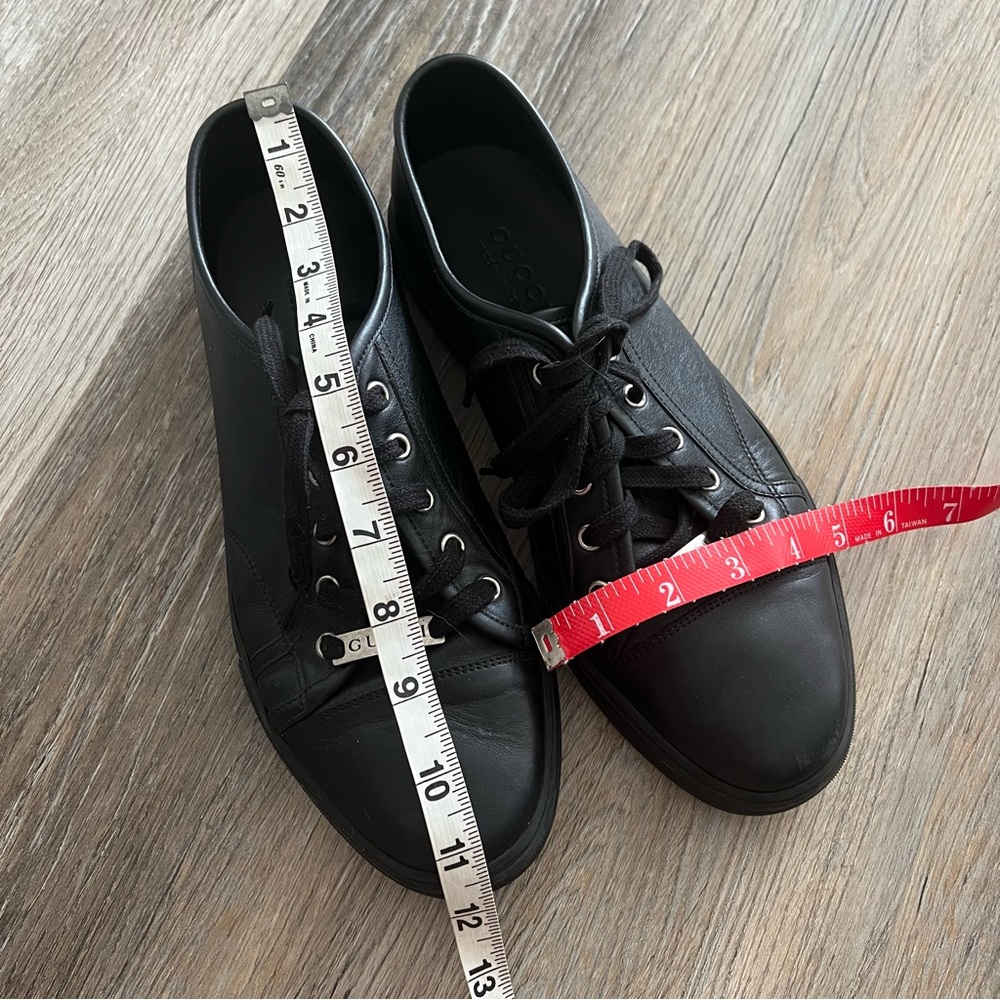 Gucci classic leather low top sneakers - Picture 9 of 16